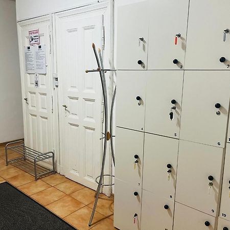 Ejjeli Majom Hostel Будапеща Екстериор снимка