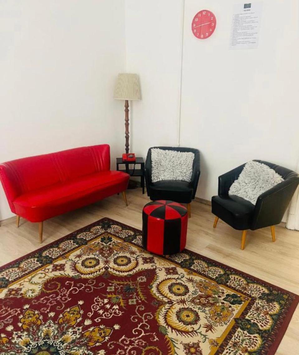 Ejjeli Majom Hostel Будапеща Екстериор снимка